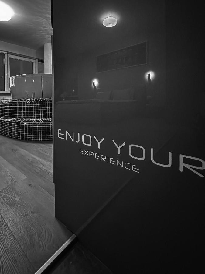 Apartamento Sky Flat Jacuzzi 27 Floor Klaipėda Exterior foto